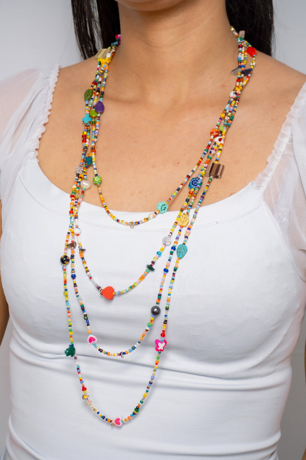 Collar mix de colores en chaquira checa