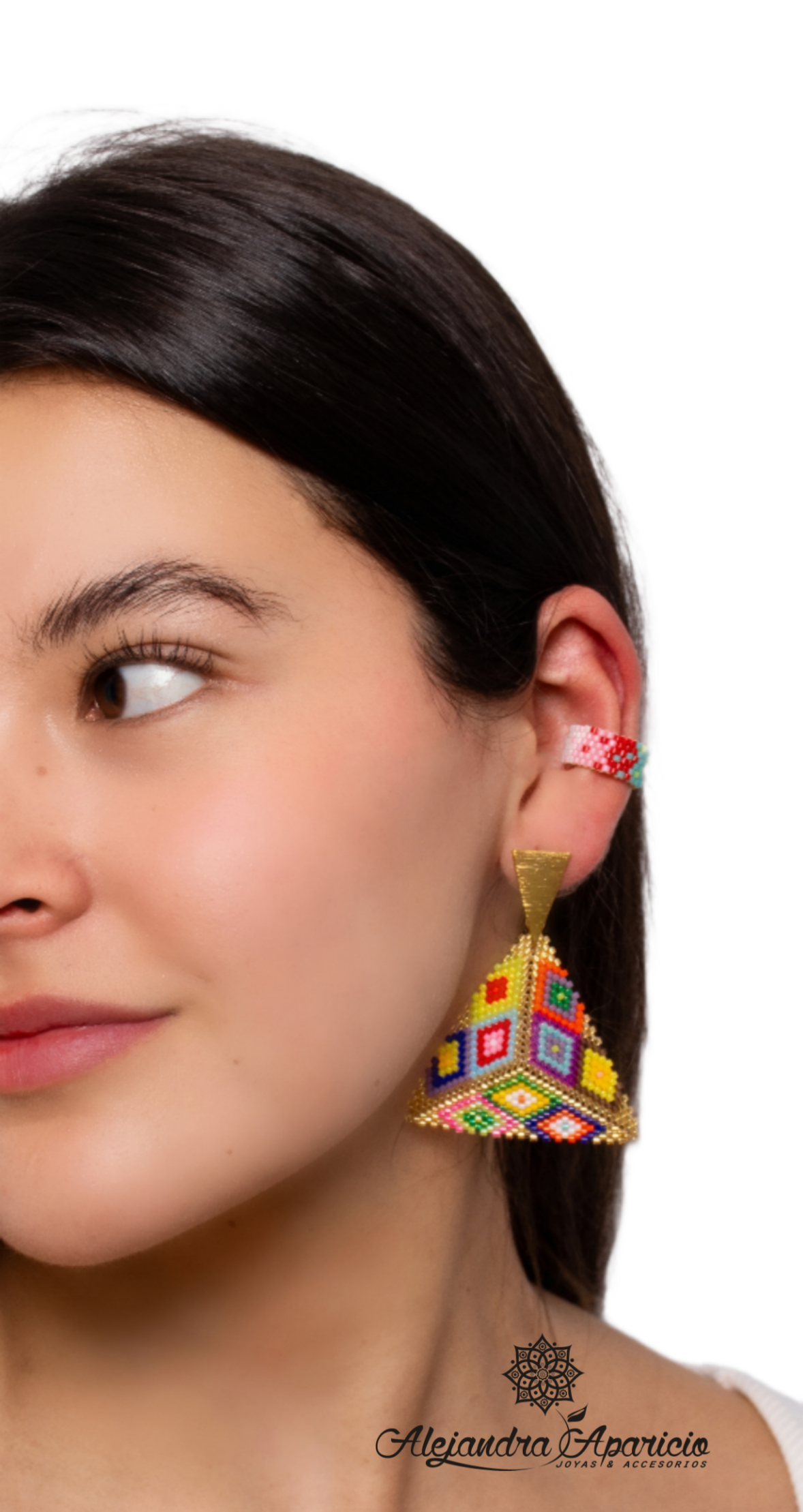 Arete triángulo en Miyuki multicolo